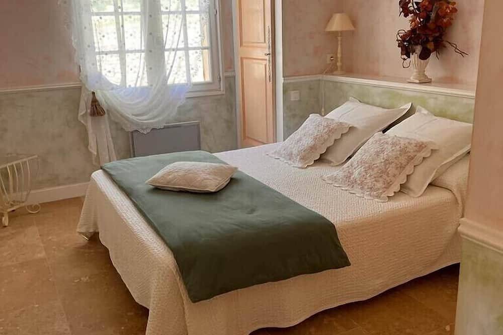 Saint Mediers: Provencal villa with private pool near Uzes in Montaren-et-Saint-Médiers, Nimes und Umgebung