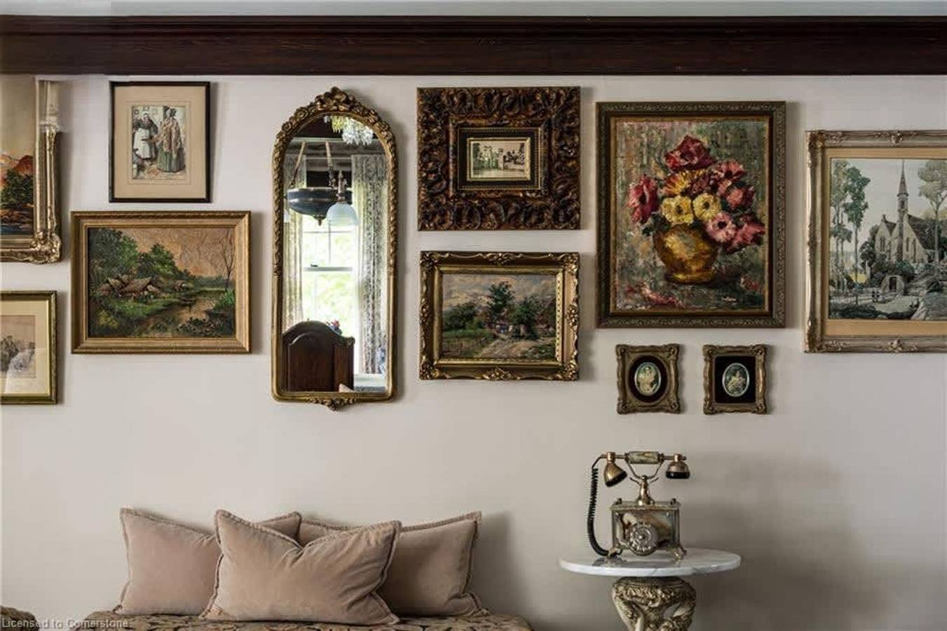 Luxury waterfront fairytale home -Carmen Elisabeth in Burlington (Ontario), Lake Ontario (Canada)