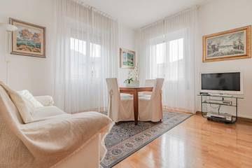 Gîte pour 4 personnes, avec jardin et balcon à Mandello del Lario