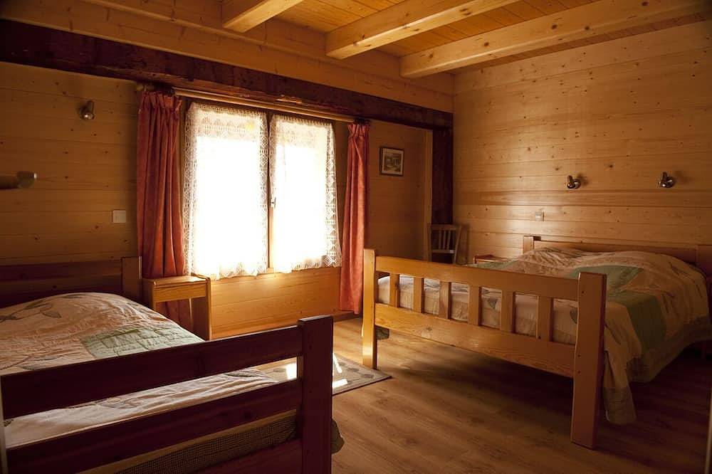 Appartement entier, Vacances à la montagne dans le Parc Naturel du Queyras in Ceillac, Queyras
