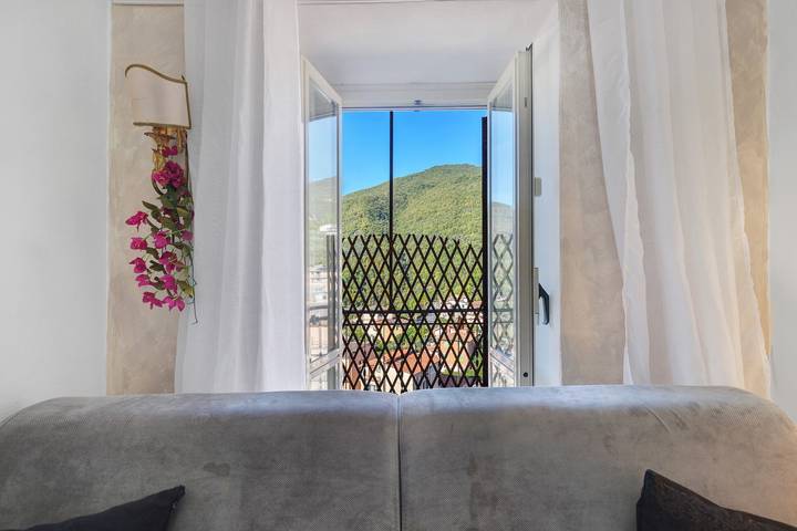 Ganze Wohnung, Ferienwohnung 'Colombina Bianca' mit Bergblick und Balkon in Licenza, Latium