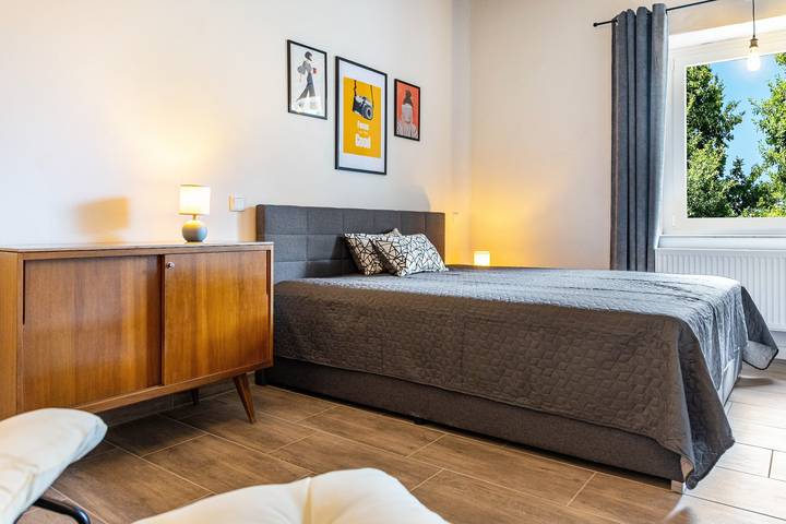 Entire apartment, Suite Maximilian at Alten Berghotel: Mountain Views, Private Terrace & Wi-Fi in Eslohe, Hochsauerlandkreis
