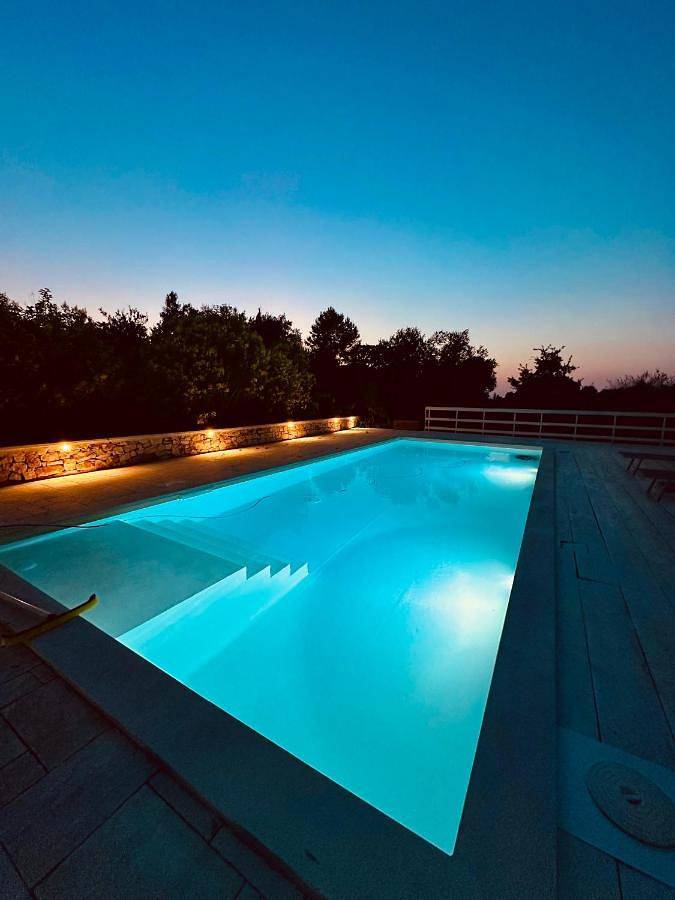 Bed and Breakfast für 5 Personen, mit Pool und Whirlpool sowie Garten - 1