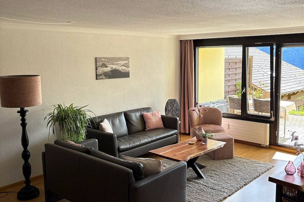 Ganze Wohnung, Apartment with great view in a 4* hotel with Pool, Sauna and Fitness  in Beatenberg, Thunersee