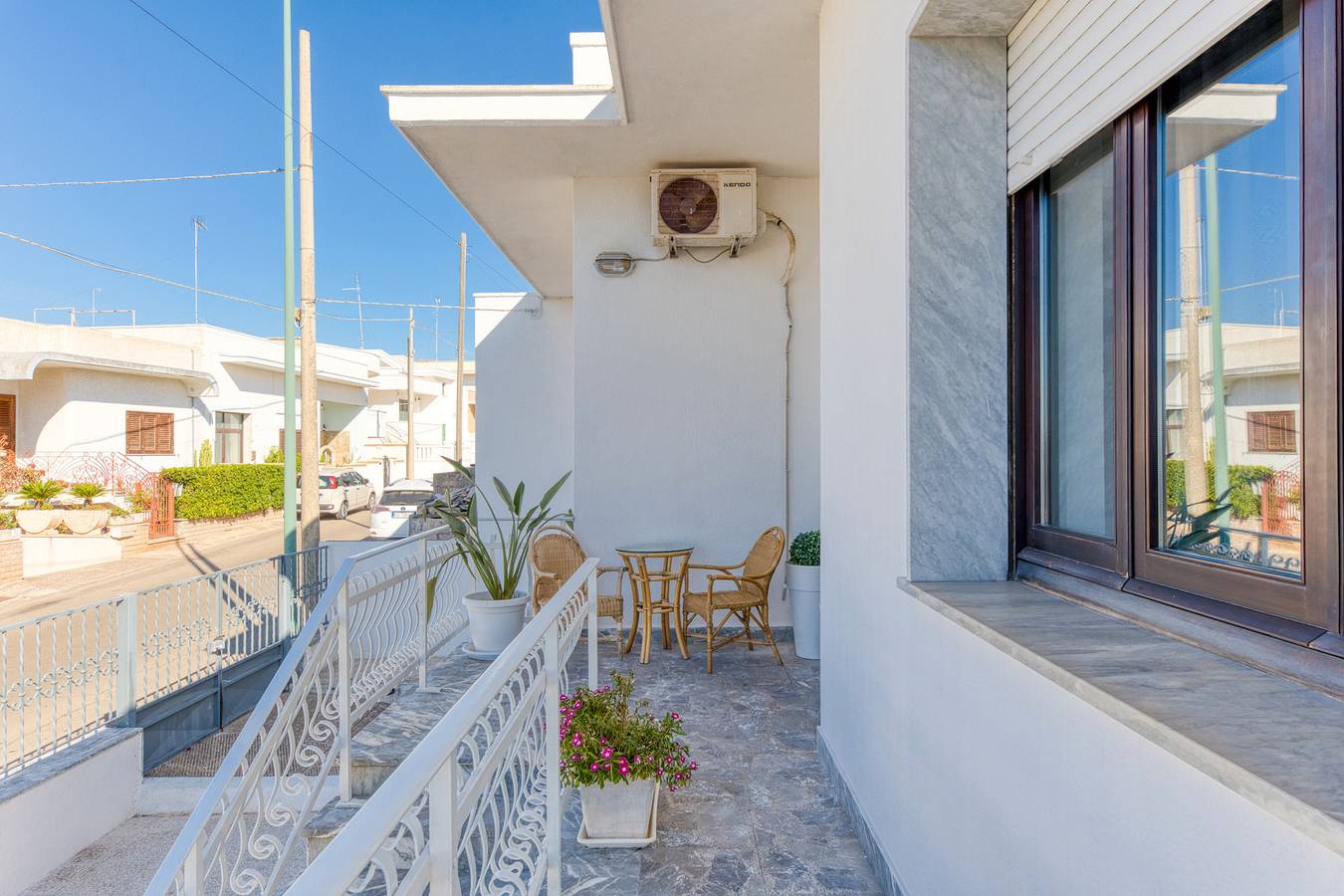 Apartamento entero, Apartamento 'Villetta Municipio - Salento' con Terraza Privada, Wi-Fi y Aire Acondicionado in Castrignano del Capo, Golfo de Tarento