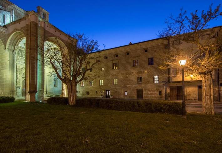 Apartamento para 3 personas, con Terraza además de Jacuzzi y Jardín en Casalarreina
