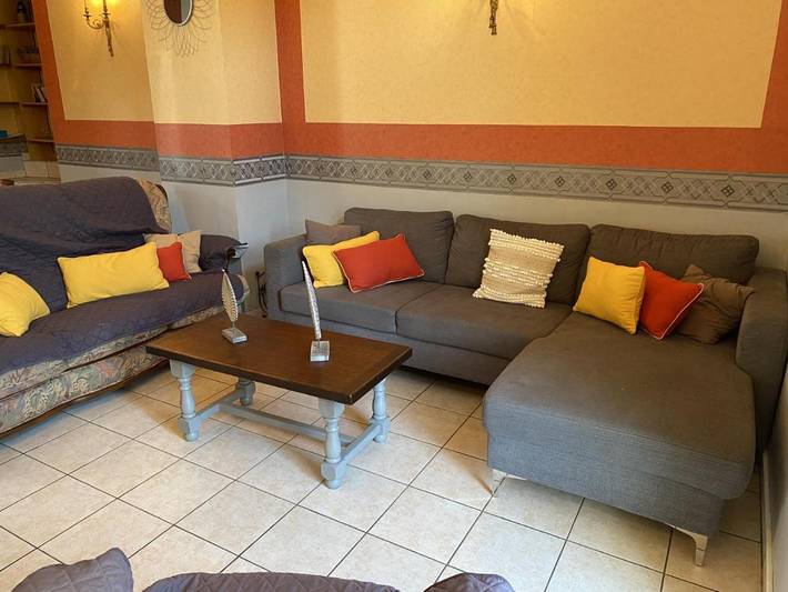 Location de vacances pour 6 personnes, avec vue et jardin à Latouille-Lentillac - 4