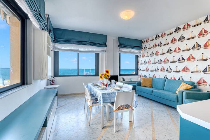 Ferienwohnung für 4 Personen, mit Meerblick und Balkon in Ligurien