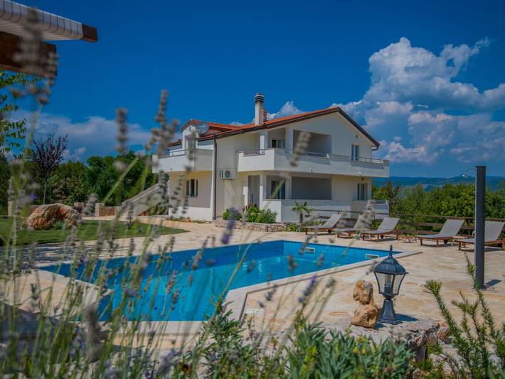 Maison de vacances pour 10 personnes, avec vue ainsi que terrasse et jardin - 1
