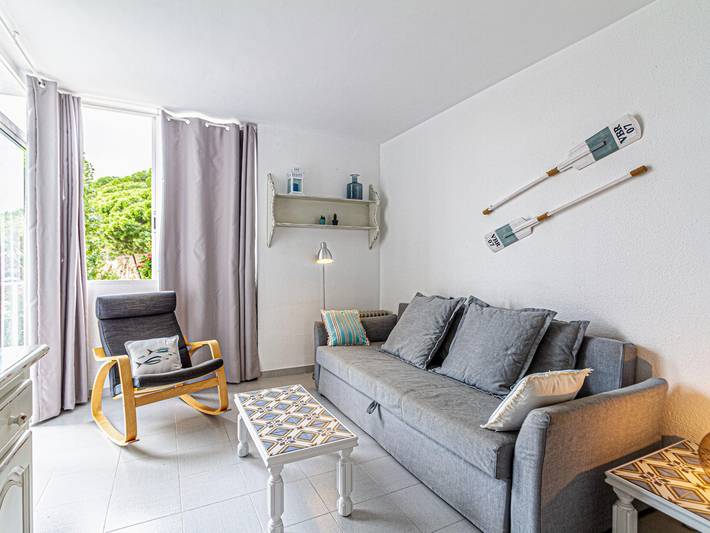 Gîte pour 4 personnes, avec balcon/terrasse et vue sur l’océan, animaux acceptés à Sant Pol de Mar - 2