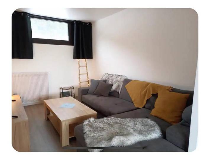 Gîte pour 8 personnes, avec vue et terrasse, animaux acceptés à Égat - 2