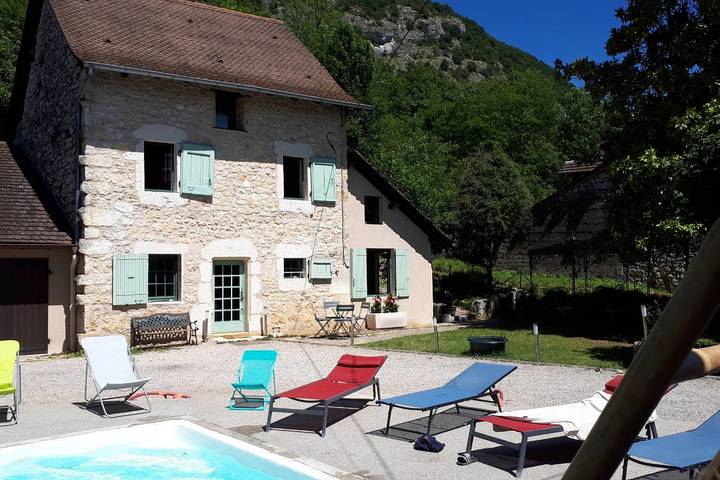 Casa de vacaciones para 8 personas, con jardín además de piscina y terraza - 1