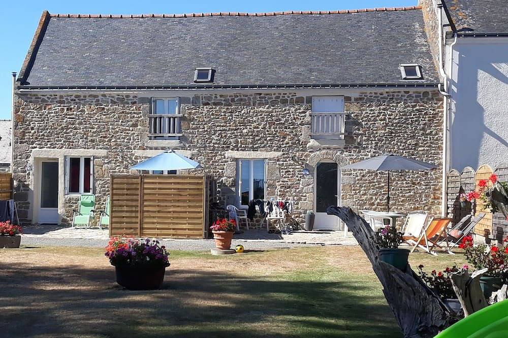 Gite de qualité dans un ancien corps de ferme in Riantec, Côte des Mégalithes