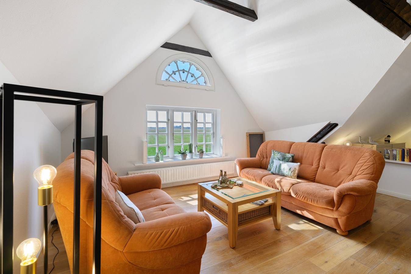 Ganze Wohnung, Ferienwohnung 'Leuchtturm' mit Gemeinschaftsterrasse und Gemeinschaftsgarten in Westerhever, Eiderstedt