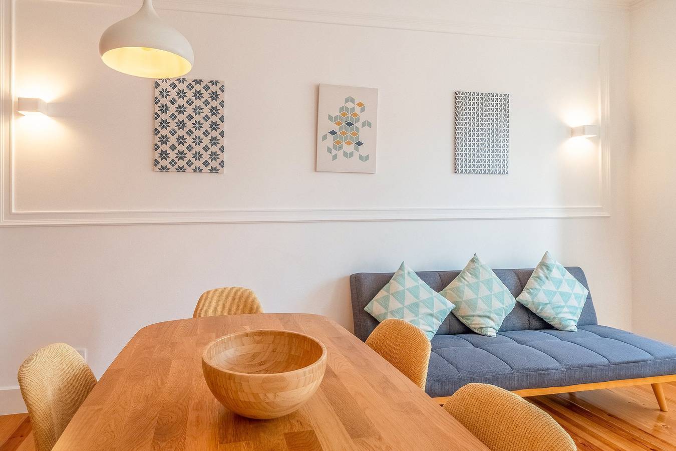 Entire apartment, Guestready - Trendy stay with sea view in Lapa in Lisbon, Costa de Lisboa