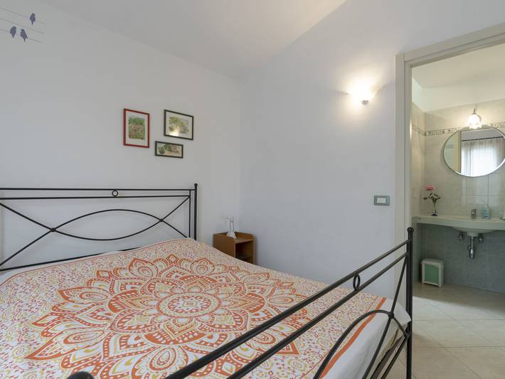 Ferienwohnung für 6 Personen, mit Ausblick und Garten sowie Balkon in Imperia - 4