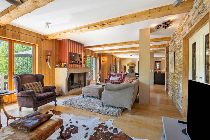 Chalet La Coste – Alpes franceses, vistas a la montaña, terraza privada y Wi-Fi in Colmars, Región de Castellane