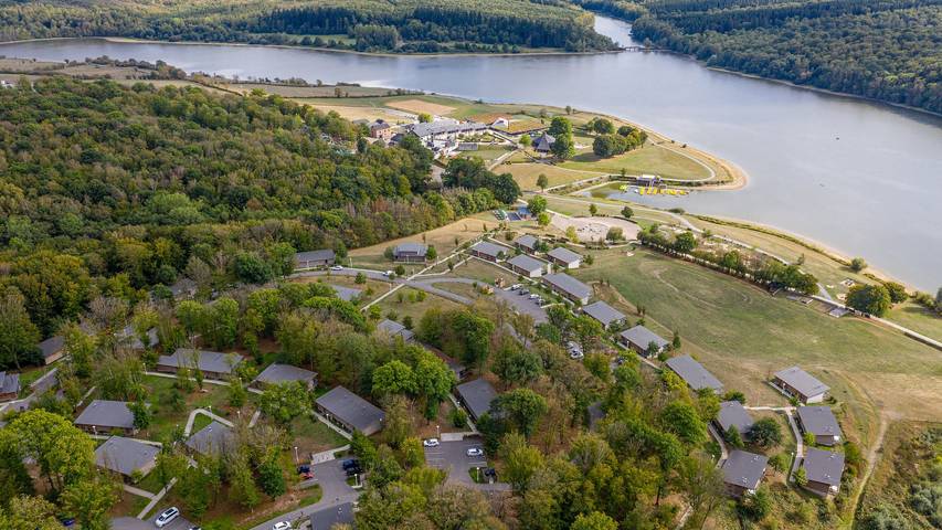 Gîte pour 4 personnes, avec terrasse ainsi que sauna et piscine, animaux acceptés à Eppe-Sauvage - 2