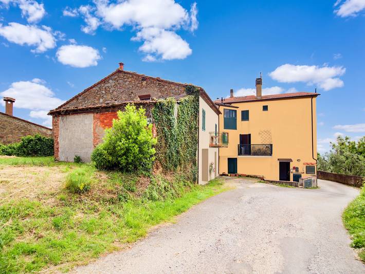 Agriturismo per 6 persone, con Terrazza e Giardino a Lamporecchio