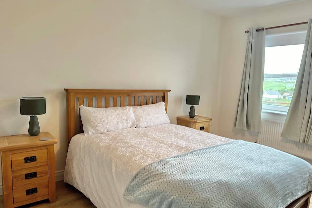 Spacious & Stylish 5-Bedroom Home with Stunning Views in Malin Head: Drim in Inishowen, County Donegal