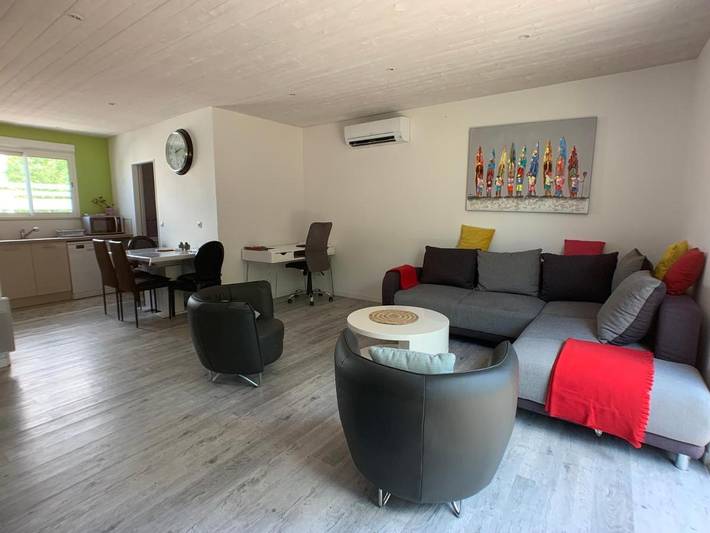 Location de vacances pour 6 personnes, avec vue et jardin à La Jarrie - 4
