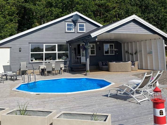 Ferienhaus für 10 Personen, mit Terrasse und Pool in Süd-Norwegen