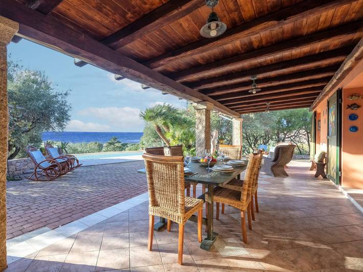 Location de vacances pour 6 personnes, avec jardin et terrasse, animaux acceptés à Badesi - 2