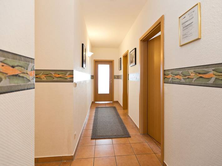 Ferienwohnung für 2 Personen, mit Balkon und Balkon/Terrasse sowie Seeblick, kinderfreundlich in Waren (Müritz) - 2