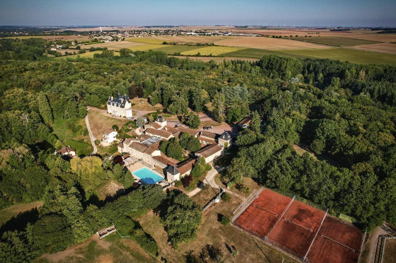 Family Suite in Vouillé, Vienne (France)