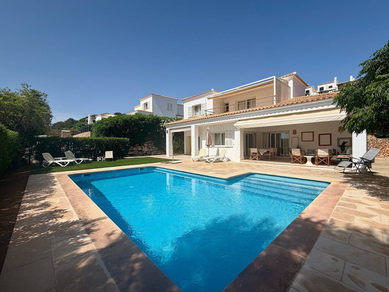 Casa de vacaciones 'Tres' con piscina privada, terraza privada y Wi-Fi in Coves Noves, Es Mercadal