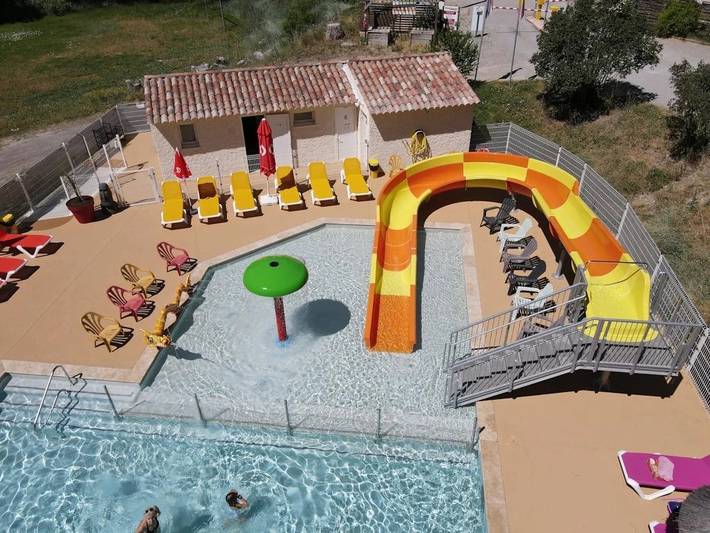 Gîte pour 7 personnes, avec bassin pour enfant dans les Alpes-de-Haute-Provence - 2