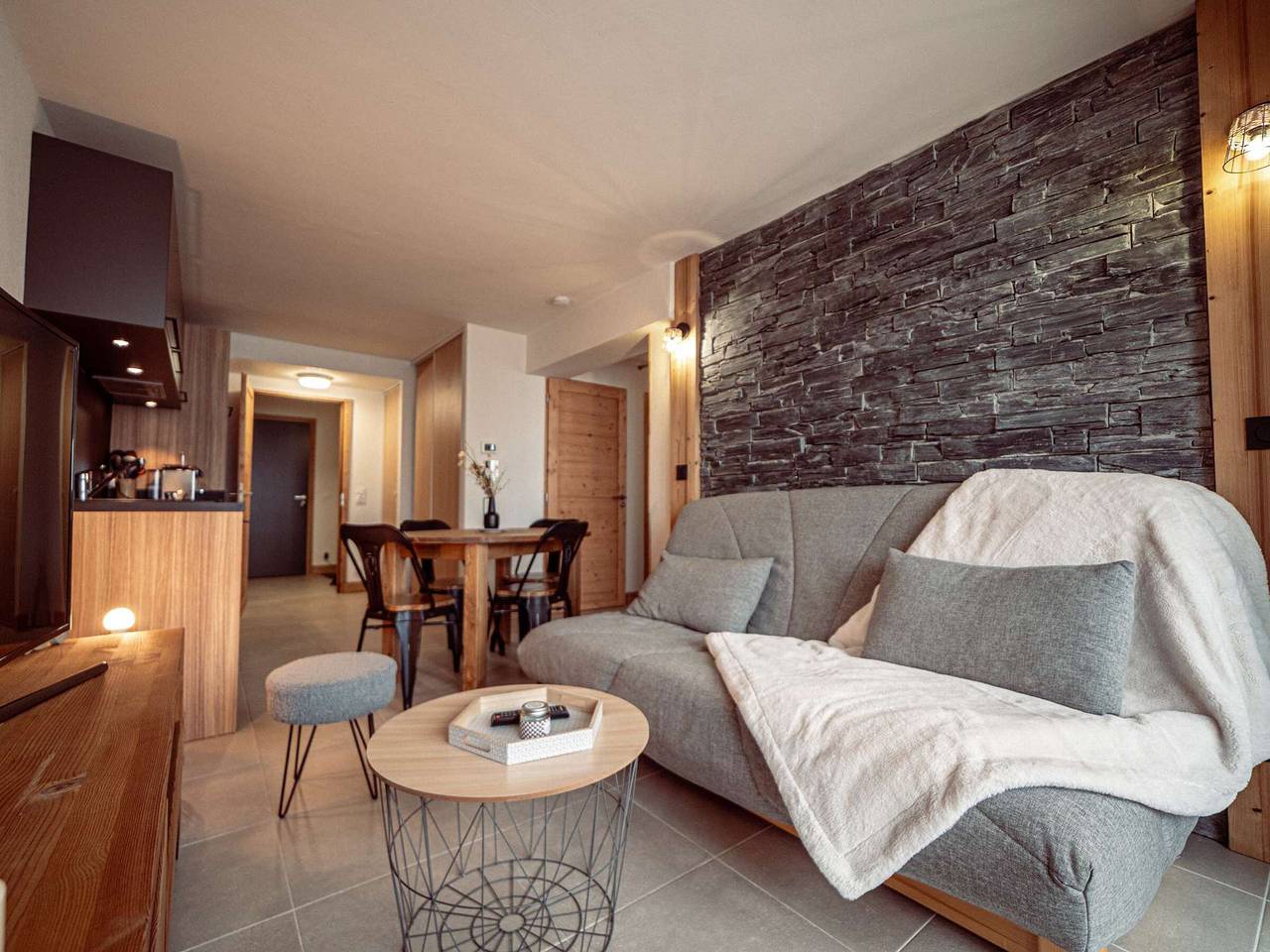 Geheel appartement, Modern apartment in the heart of the resort - 6 guests in Plagne Centre, La Plagne-Tarentaise