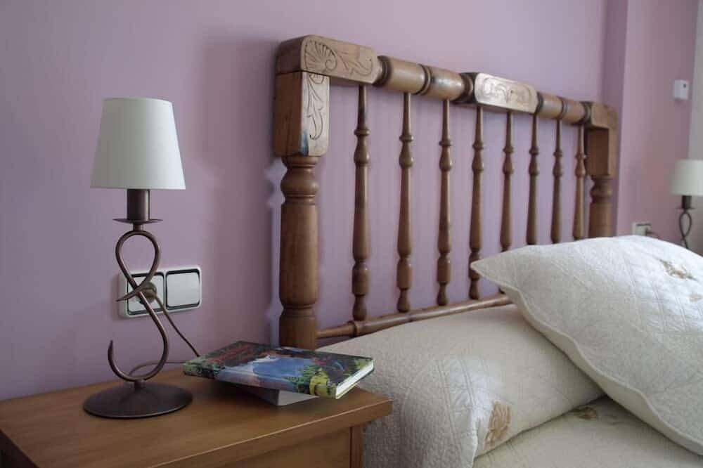 Enjoy your complete rural house in Camporrotuno, Aínsa Sobrarbe in Aínsa, Spanish Pyrenees