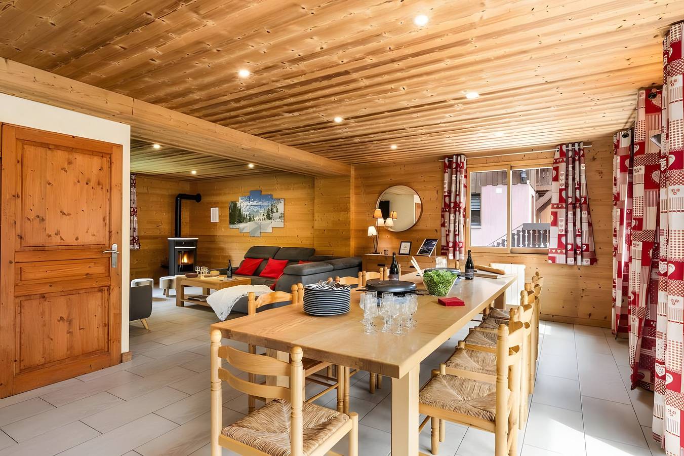 Chalet 'Snow Mountain' met uitzicht op de bergen, balkon en Wi-Fi in Saint-Martin-de-Belleville, Massif de la Vanoise