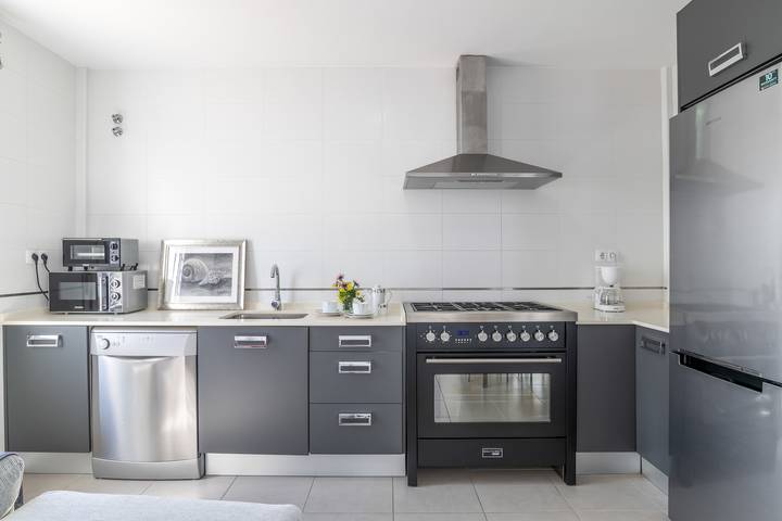 Entire apartment, 'Bienvenida' Apartment with Private Terrace and Air Conditioning in Conil de la Frontera, Costa de la Luz