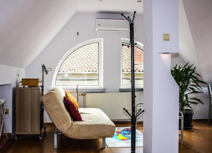 Gîte pour 3 personnes, avec jardin et vue à Brașov