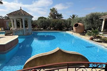 Agriturismo pour 2 personnes, avec piscine à Fourques