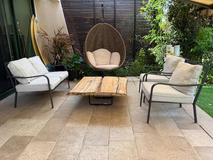 Location de vacances pour 6 personnes, avec sauna et balcon ainsi que vue et piscine dans Cesaree - 4