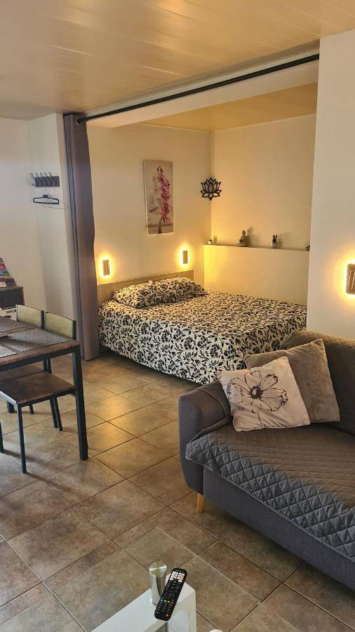 Gîte pour 4 personnes, avec Terrasse ainsi que Jardin et Vue à Labastide-de-Lévis - 2