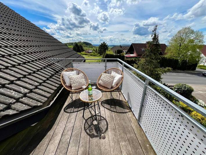 Ferienwohnung für 6 Personen, mit Whirlpool und Ausblick in Künzell - 2