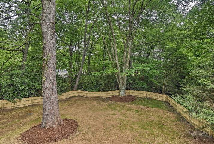 Vacation rental for 4 people, with yard and terrace in Blowing Rock