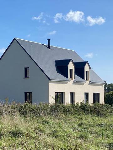 Gîte pour 6 personnes, avec jardin, adapté aux familles à Longues-sur-Mer