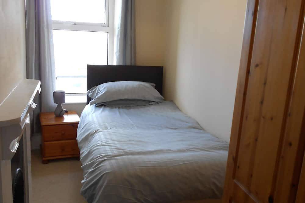 Beautiful sea and countryside views just a few minutes walk from the harbour in Ilfracombe, Devon