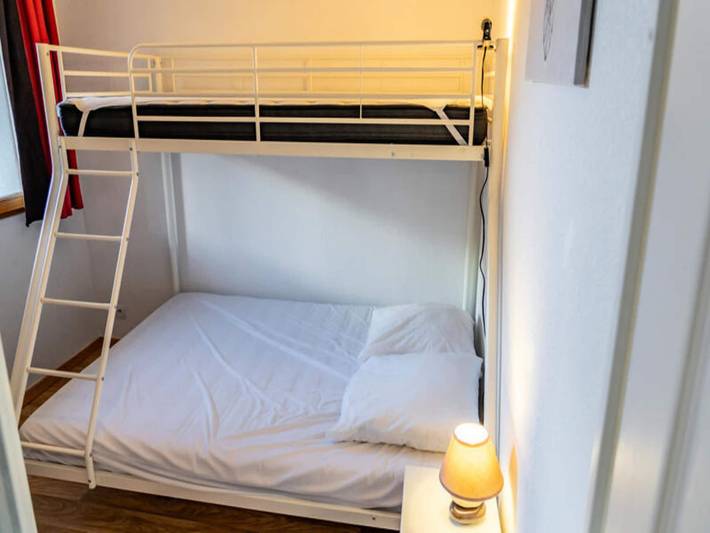 Chalet pour 4 personnes, avec balcon et piscine, adapté aux familles à Les Orres - 2