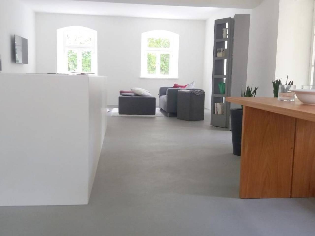 Ganze Wohnung, Design Ferienwohnung in historischer Villa in Neunburg vorm Wald, Naturpark Oberpfälzer Wald