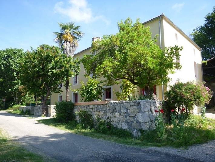 Chambre d’hôte pour 2 personnes, avec jardin à Clermont-Dessous
