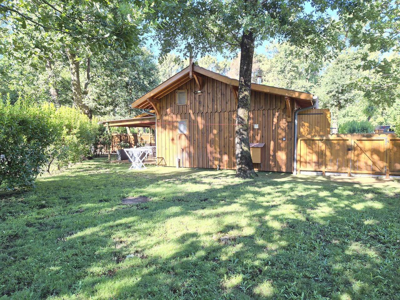 Appartement de vacances entier, Chalet de Charme Rénové – Entre Lac et forêt in Biscarrosse (bourg), Biscarrosse