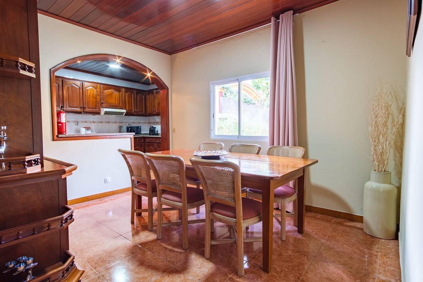 Ganze Wohnung, Ferienwohnung für 6 Personen mit Terrasse in Ribeira Brava, Madeira