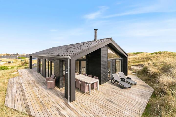 Villa für 5 Personen, mit Balkon/Terrasse und Whirlpool sowie Sauna - 1