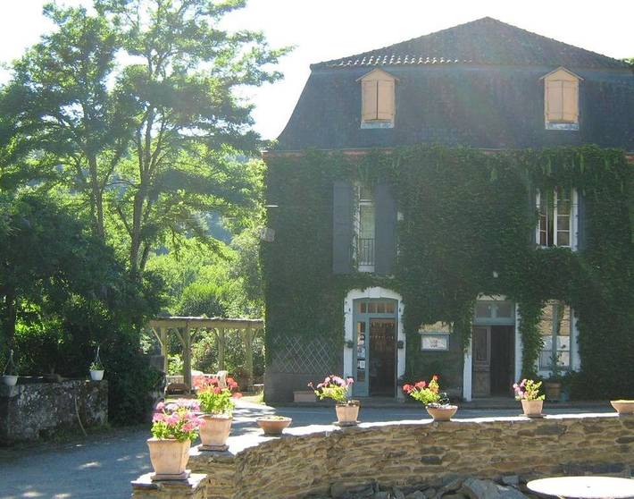 Hôtel pour 2 personnes, avec terrasse ainsi que vue et jardin à Mirandol-Bourgnounac - 4